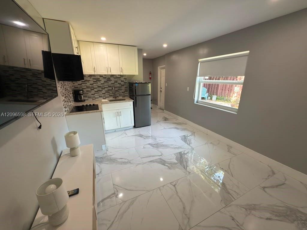 4910 SW 28th Terrace 1, Dania Beach, FL 33312 photo 2