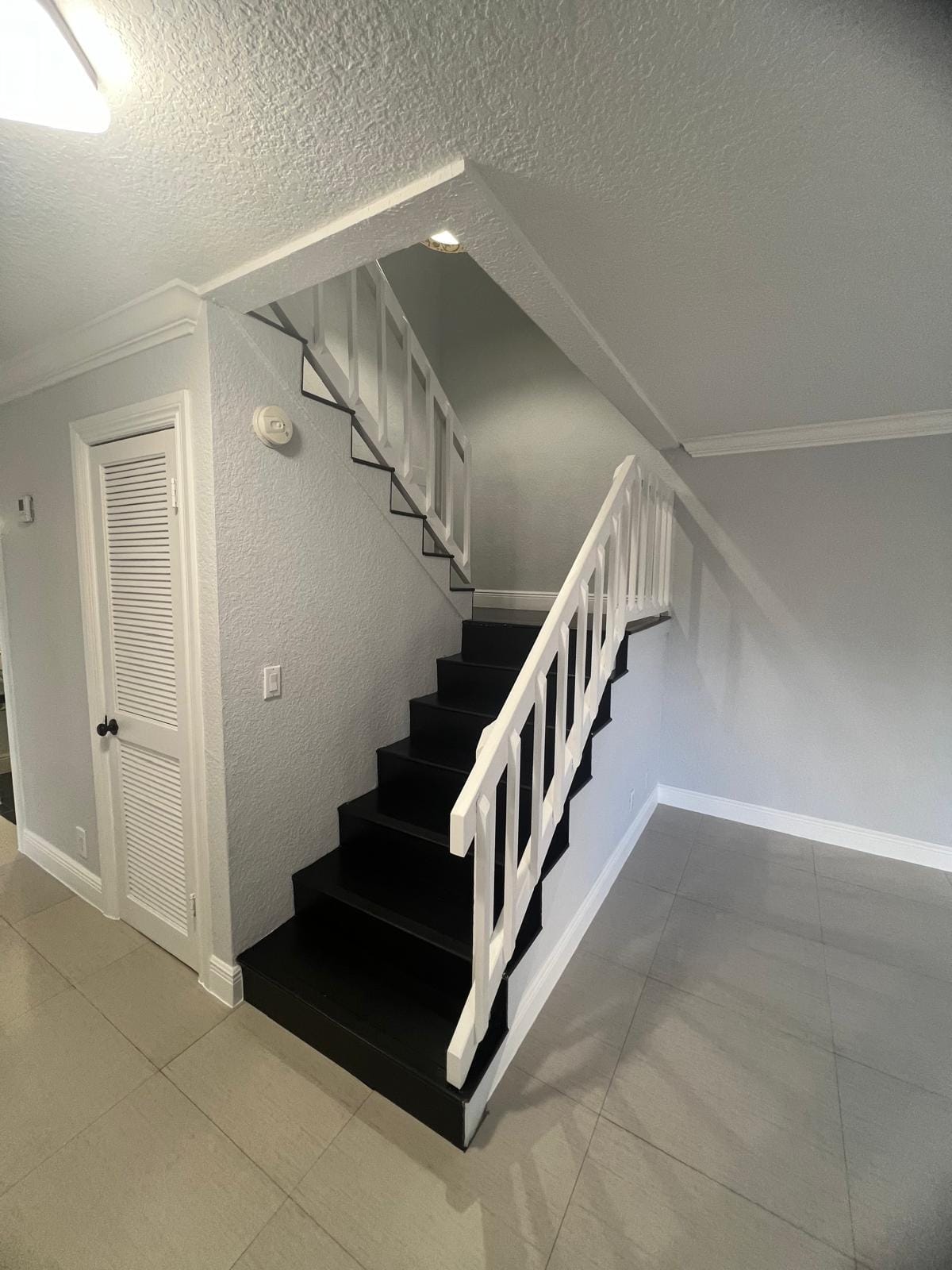 2315 Caroma Lane — photo 5
