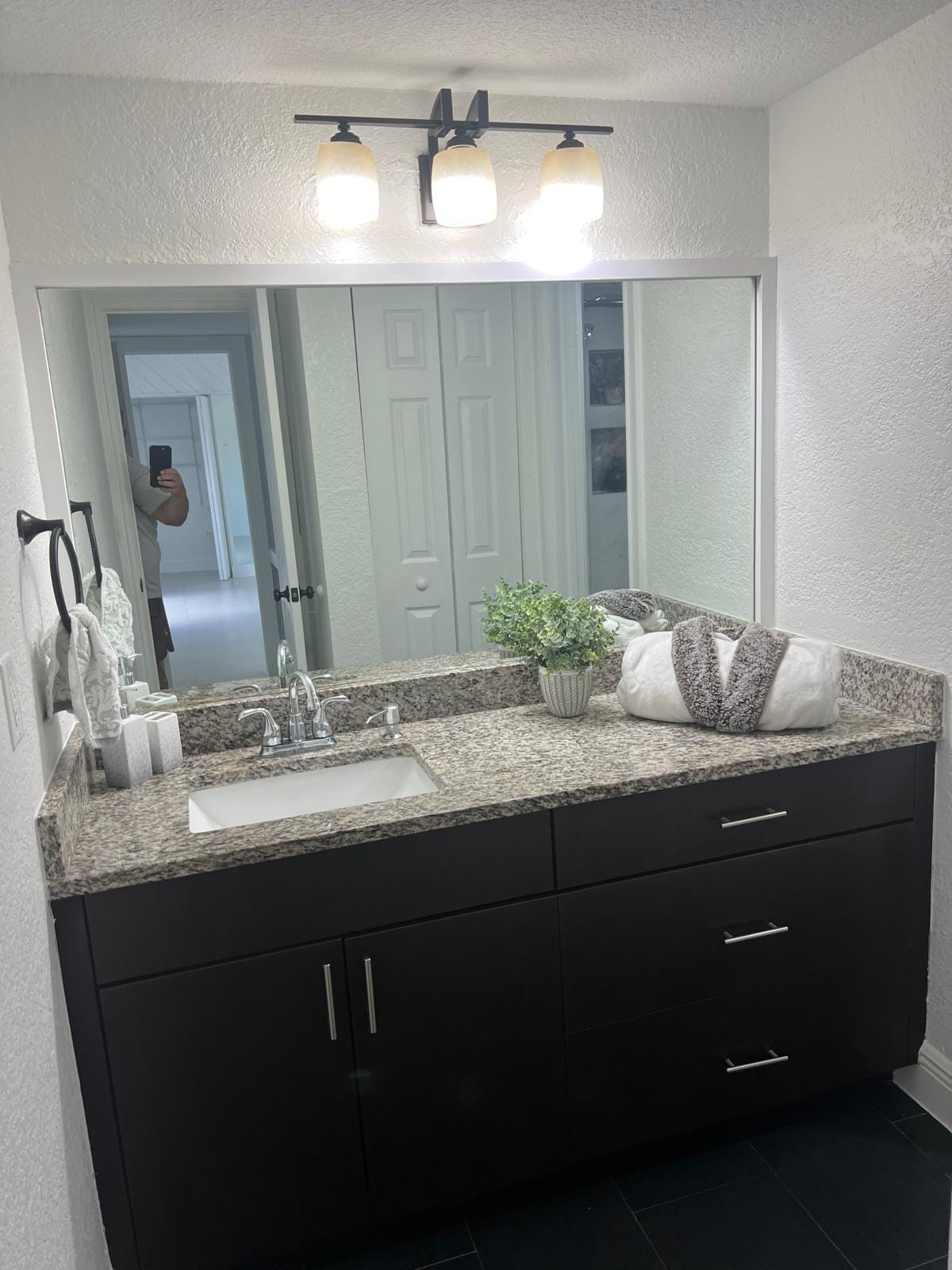 2315 Caroma Lane — photo 6