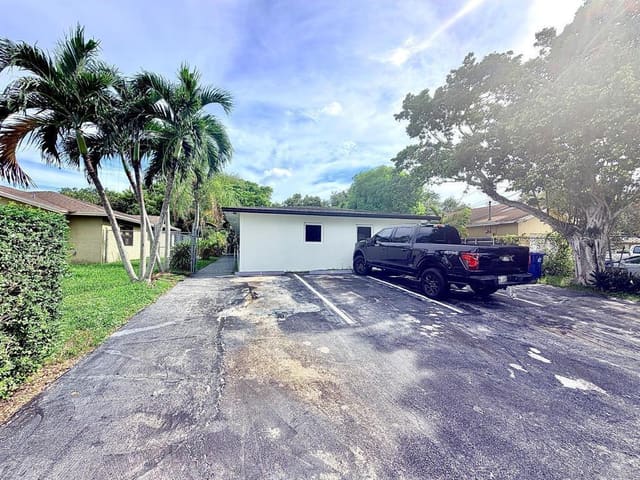 1132 NW 5TH Court 1A, Fort Lauderdale, FL 33311