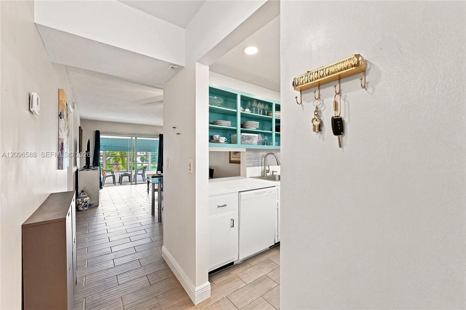 2800 NW 47th Terrace 206B — photo 2