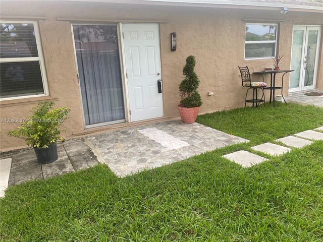 8310 NW 47th Street 0, Lauderhill, FL 33351