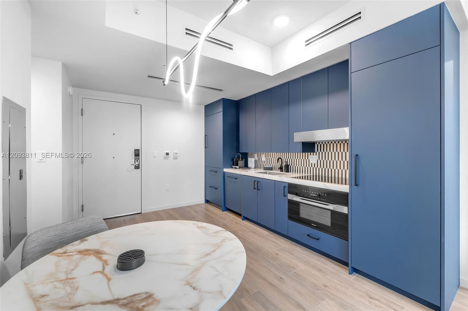 4220 Laguna 603 — photo 11