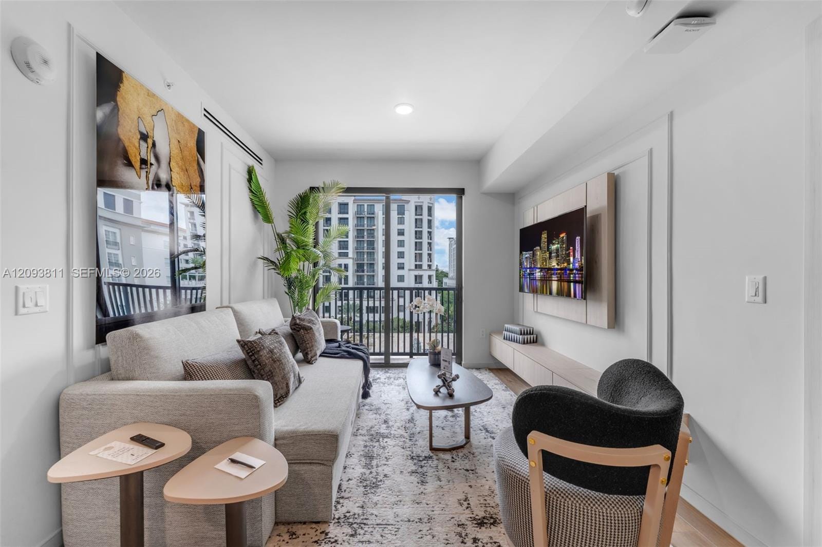 4220 Laguna 603 — photo 9