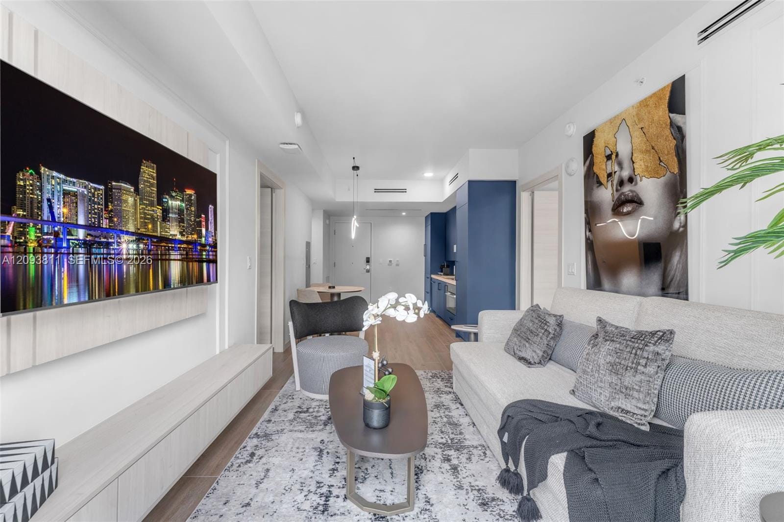 4220 Laguna 603 — photo 10
