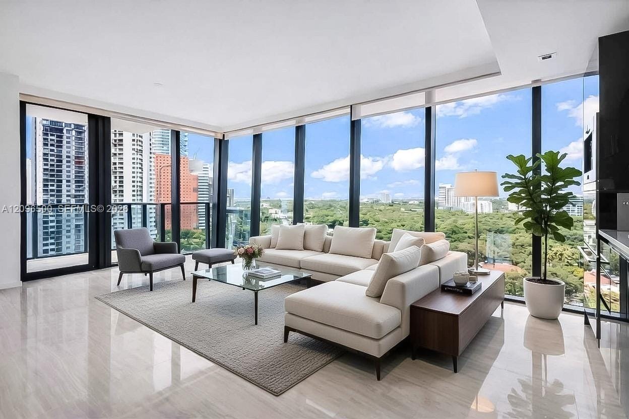 1451 Brickell Avenue 1404 — photo 2