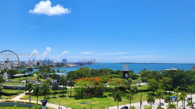 253 NE 2nd Street 1004, Miami, FL 33132