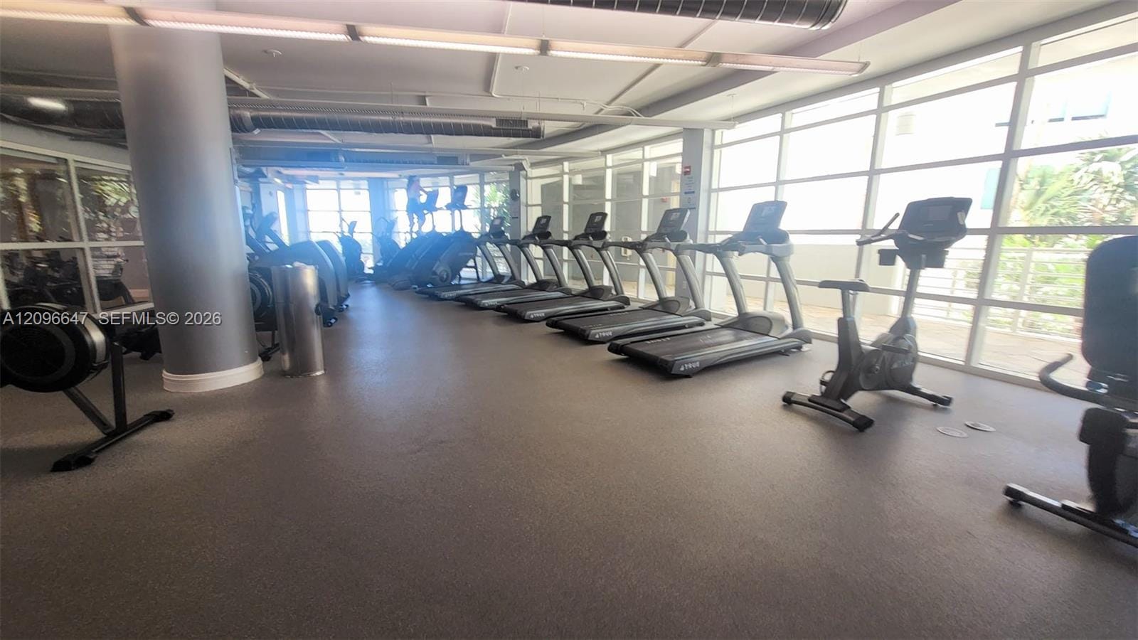 253 NE 2nd Street 1004, Miami, FL 33132 photo 30