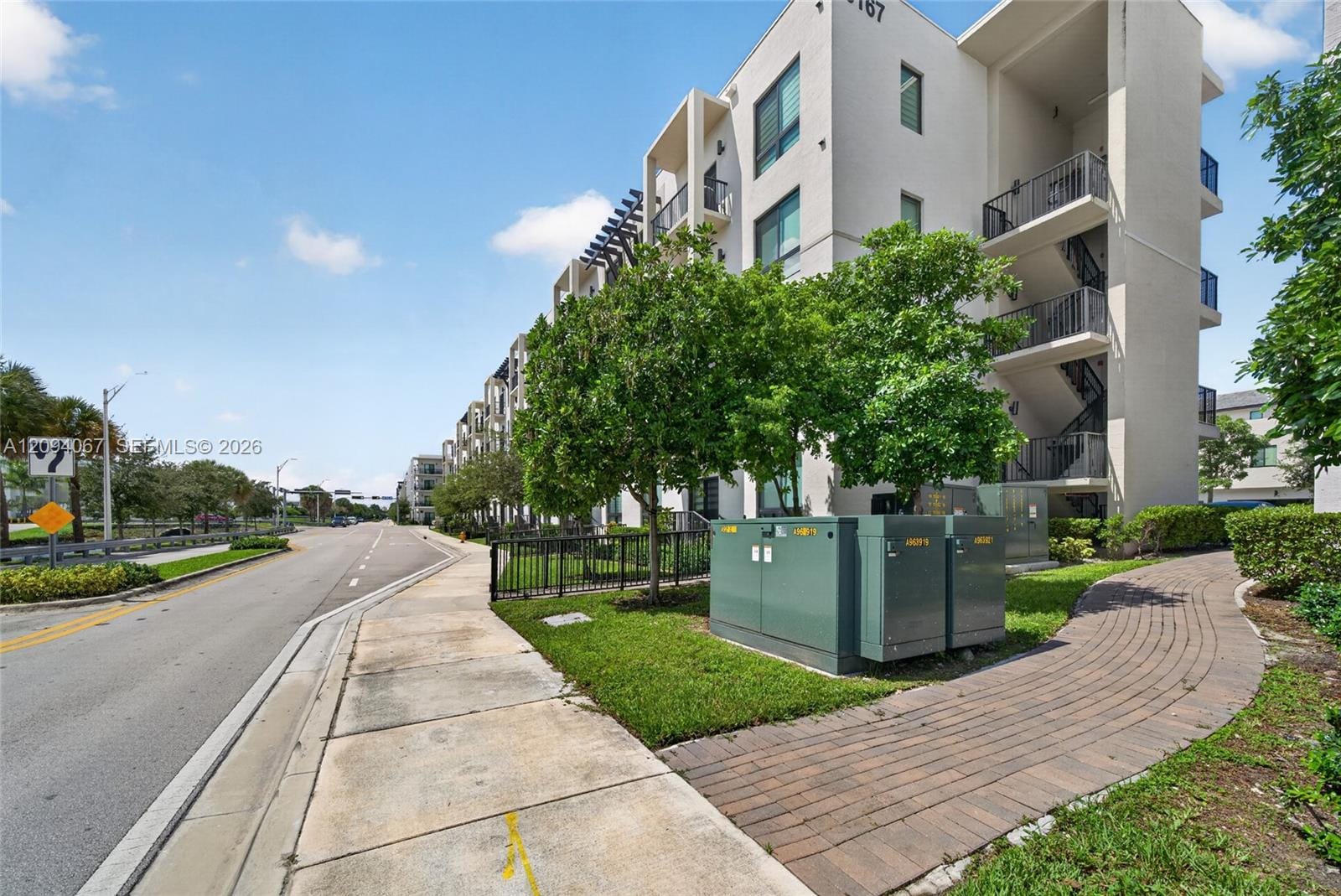 8167 NW 41st Street E-208, Doral, FL 33166 photo 23