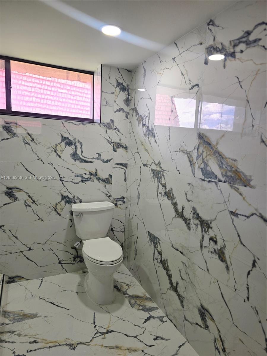 840 NE 199th Street 208B, Miami, FL 33179 photo 24