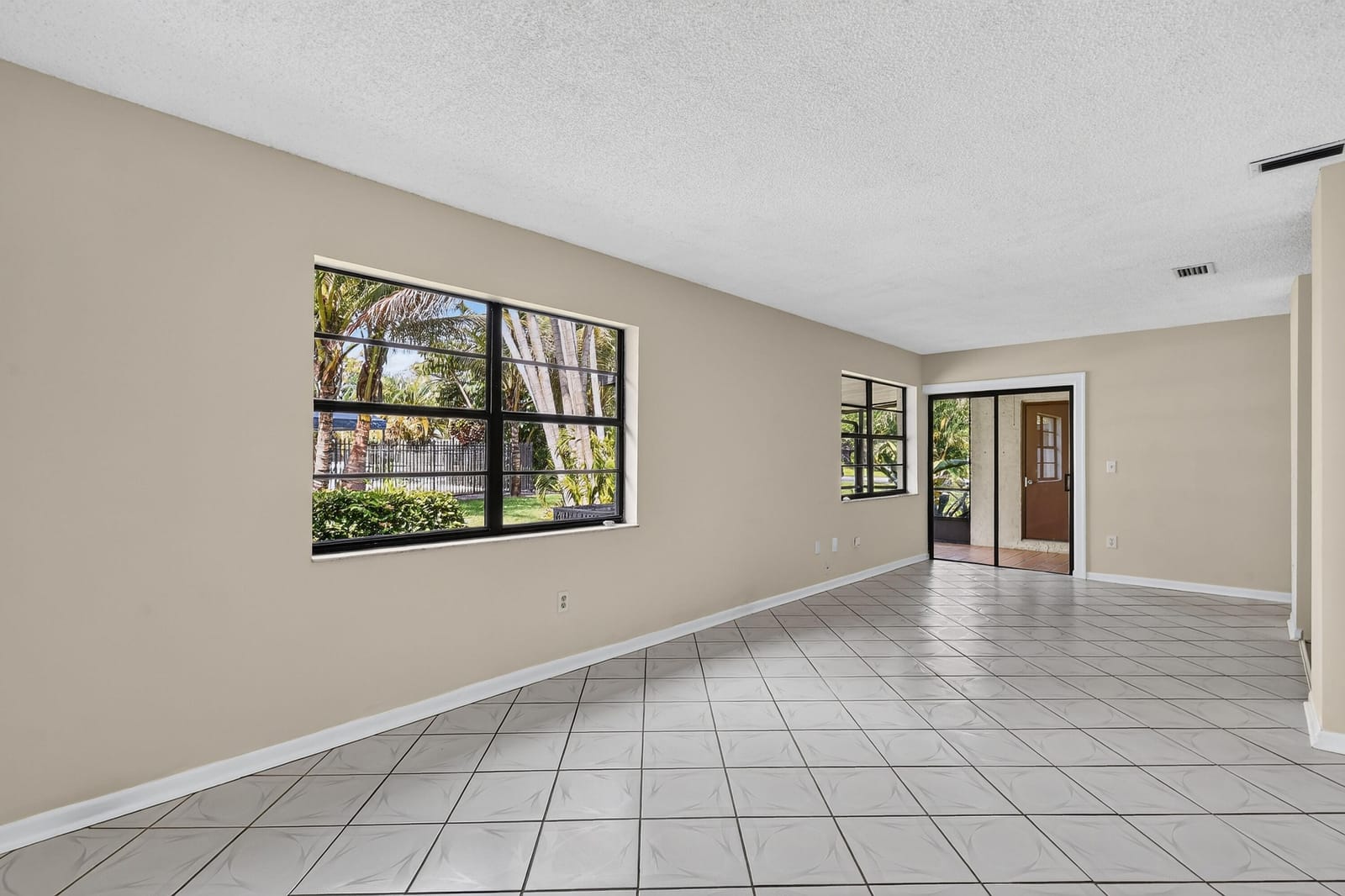72 CONASKONK Circle, Royal Palm Beach, FL 33411 photo 26
