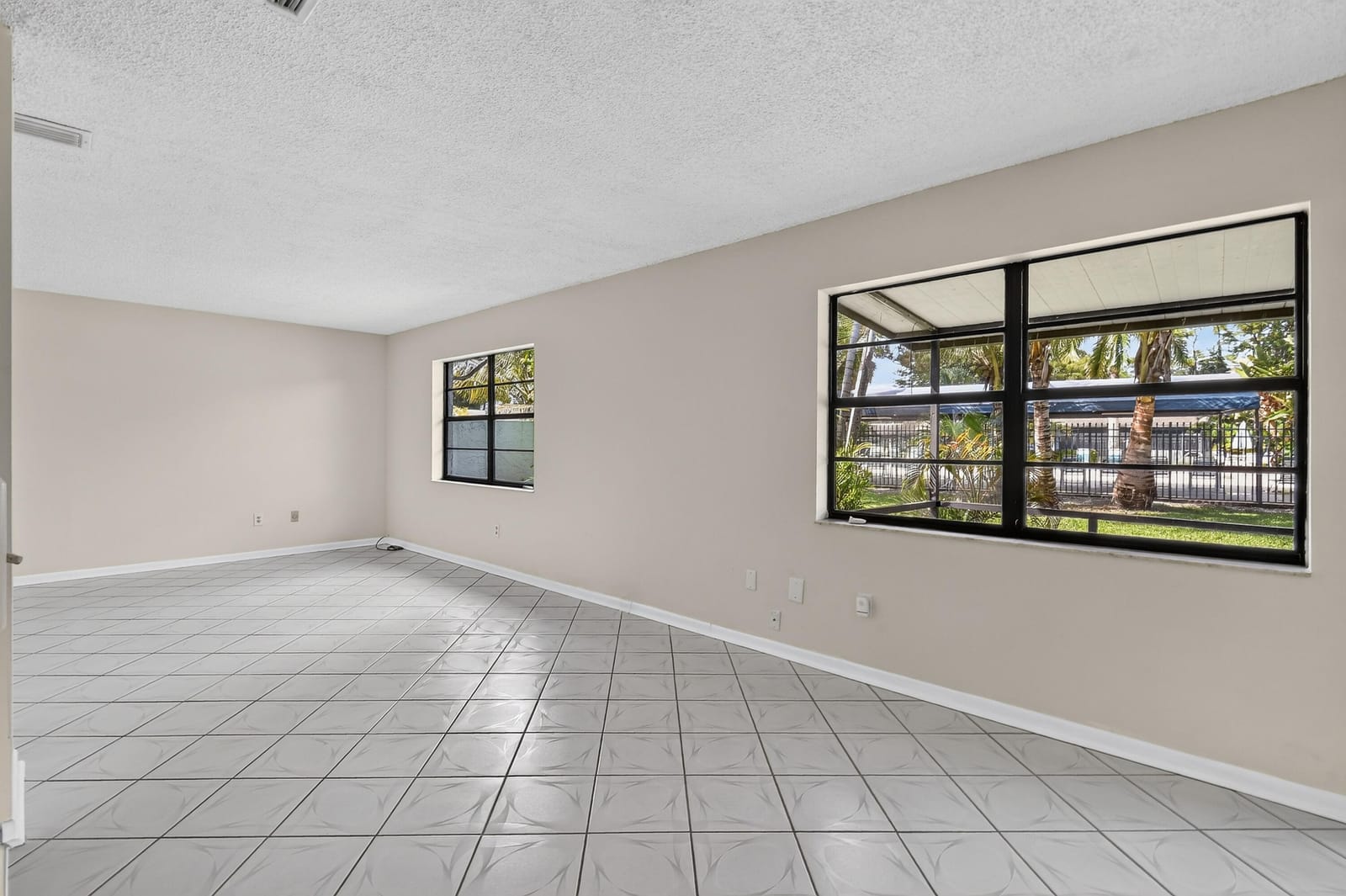 72 CONASKONK Circle, Royal Palm Beach, FL 33411 photo 27