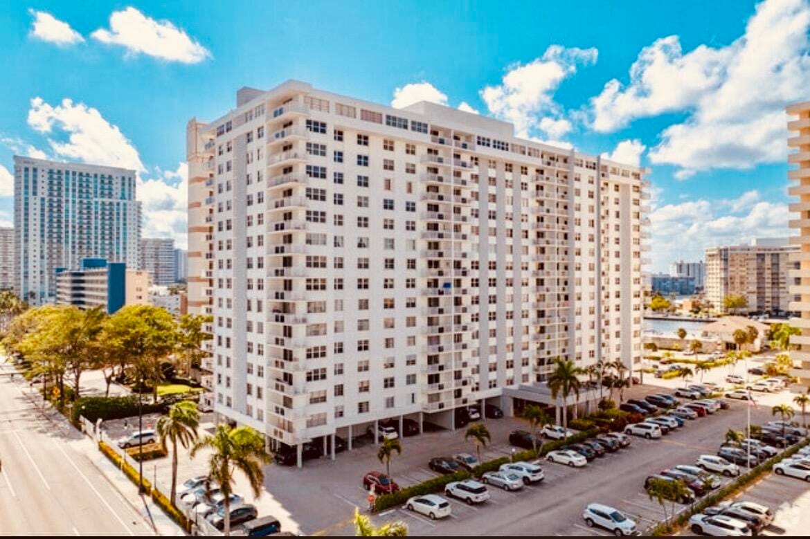 1849 S OCEAN Drive 1105, Hallandale Beach, FL 33009 photo 20