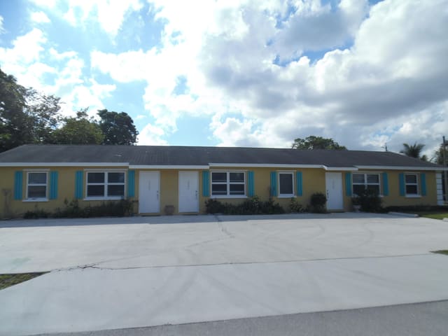 3986 Hernden Drive, Lake Worth, FL 33461