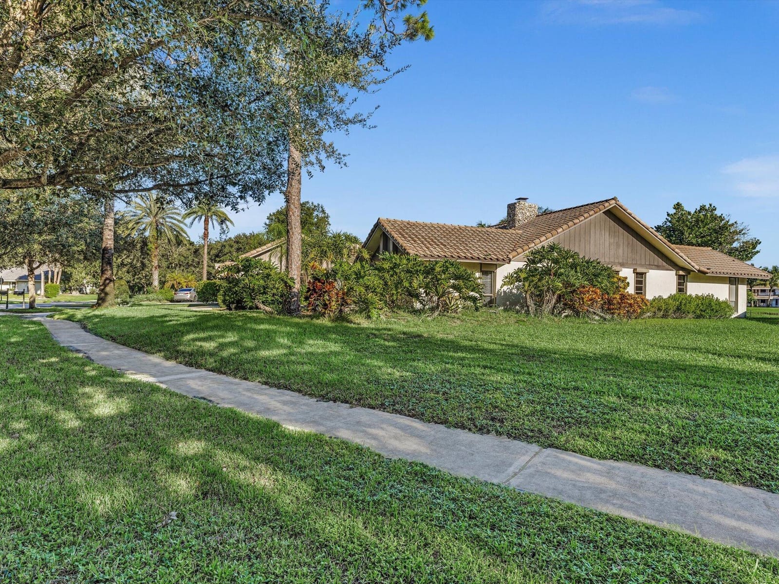 7243 ENCINA Lane — photo 4