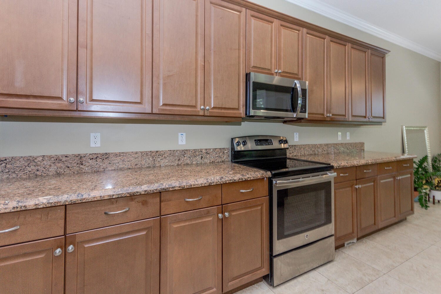4655 CADIZ Circle — photo 12