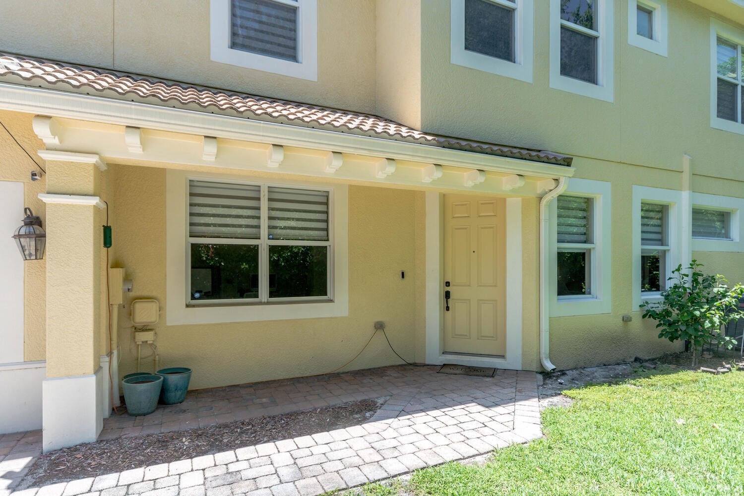 4655 CADIZ Circle — photo 3