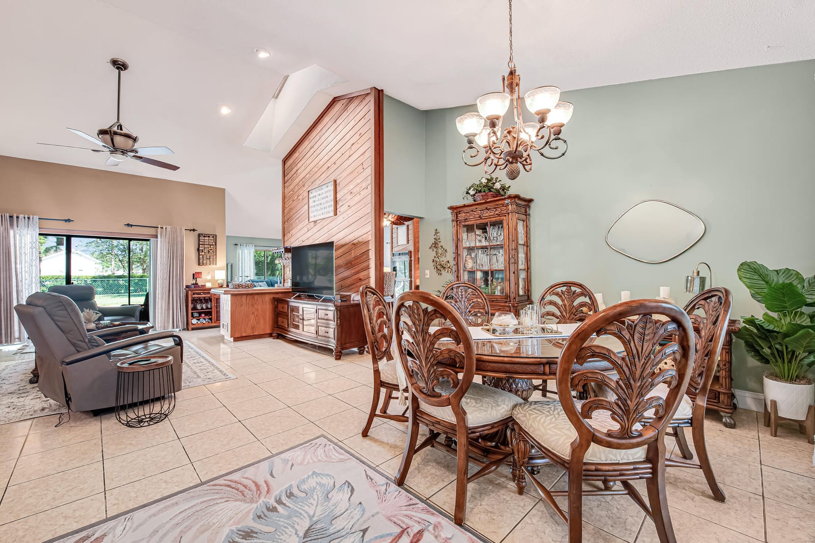 102 SEVILLA Avenue, Royal Palm Beach, FL 33411 photo 11
