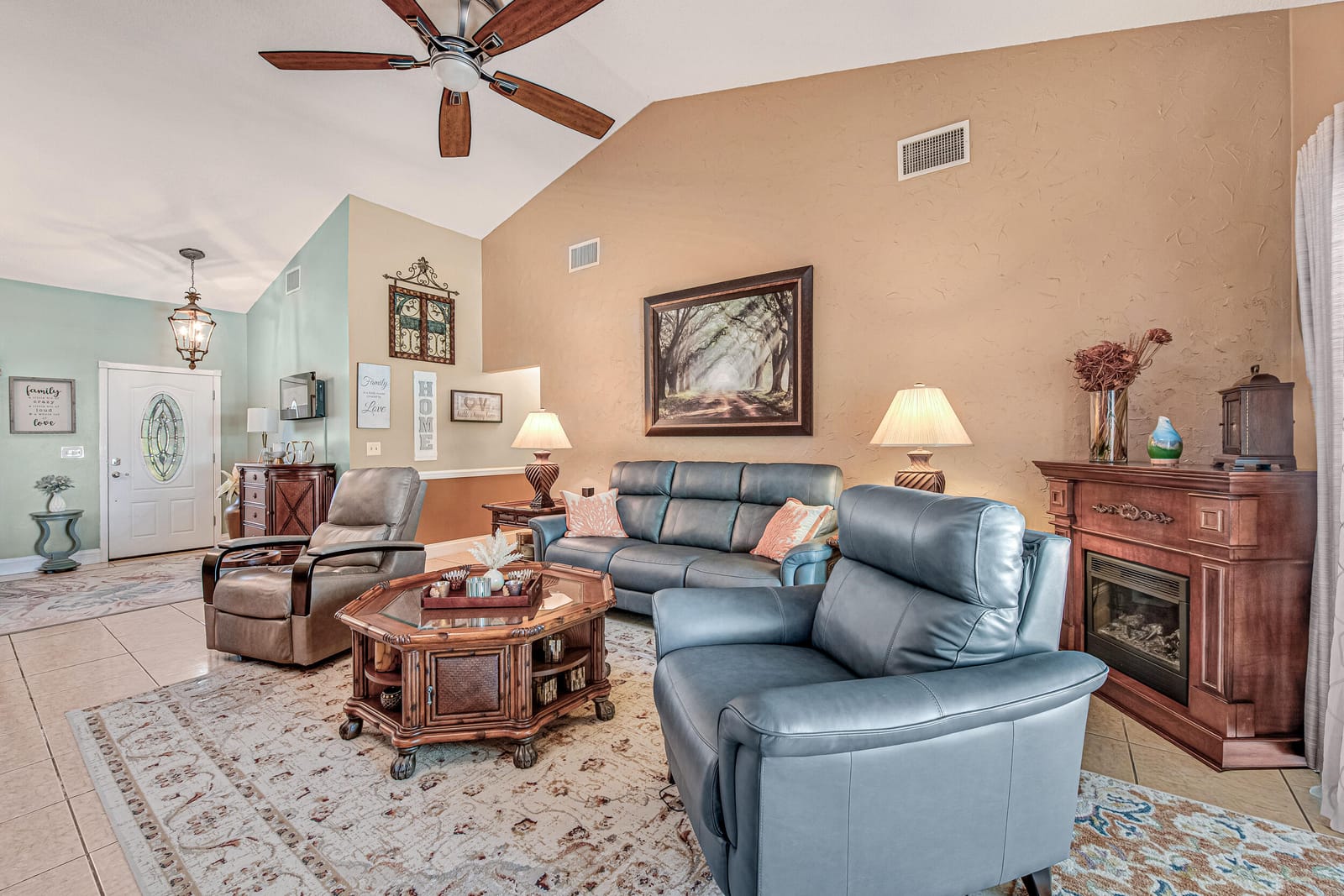 102 SEVILLA Avenue, Royal Palm Beach, FL 33411 photo 14