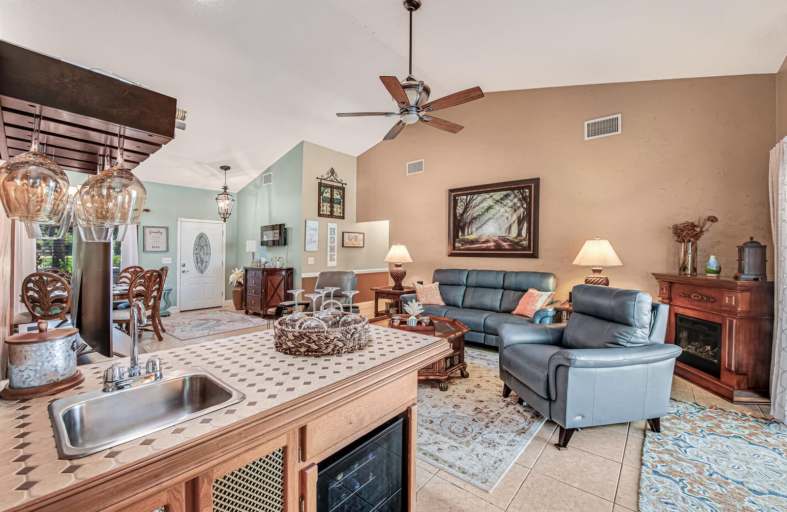 102 SEVILLA Avenue, Royal Palm Beach, FL 33411 photo 15