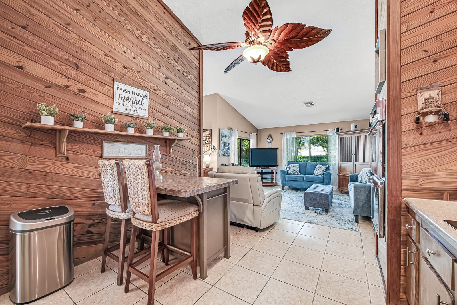 102 SEVILLA Avenue, Royal Palm Beach, FL 33411 photo 22