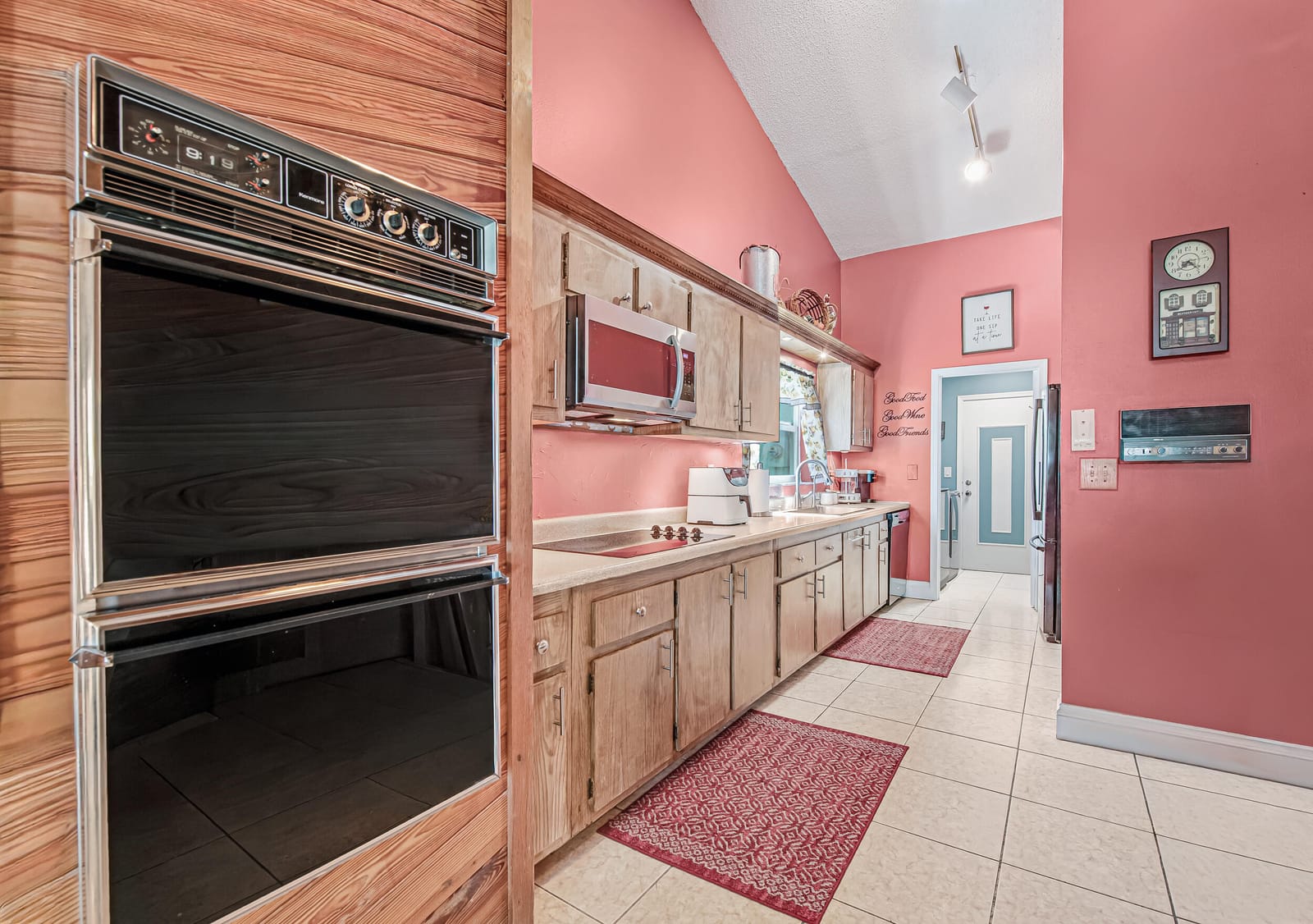 102 SEVILLA Avenue, Royal Palm Beach, FL 33411 photo 23