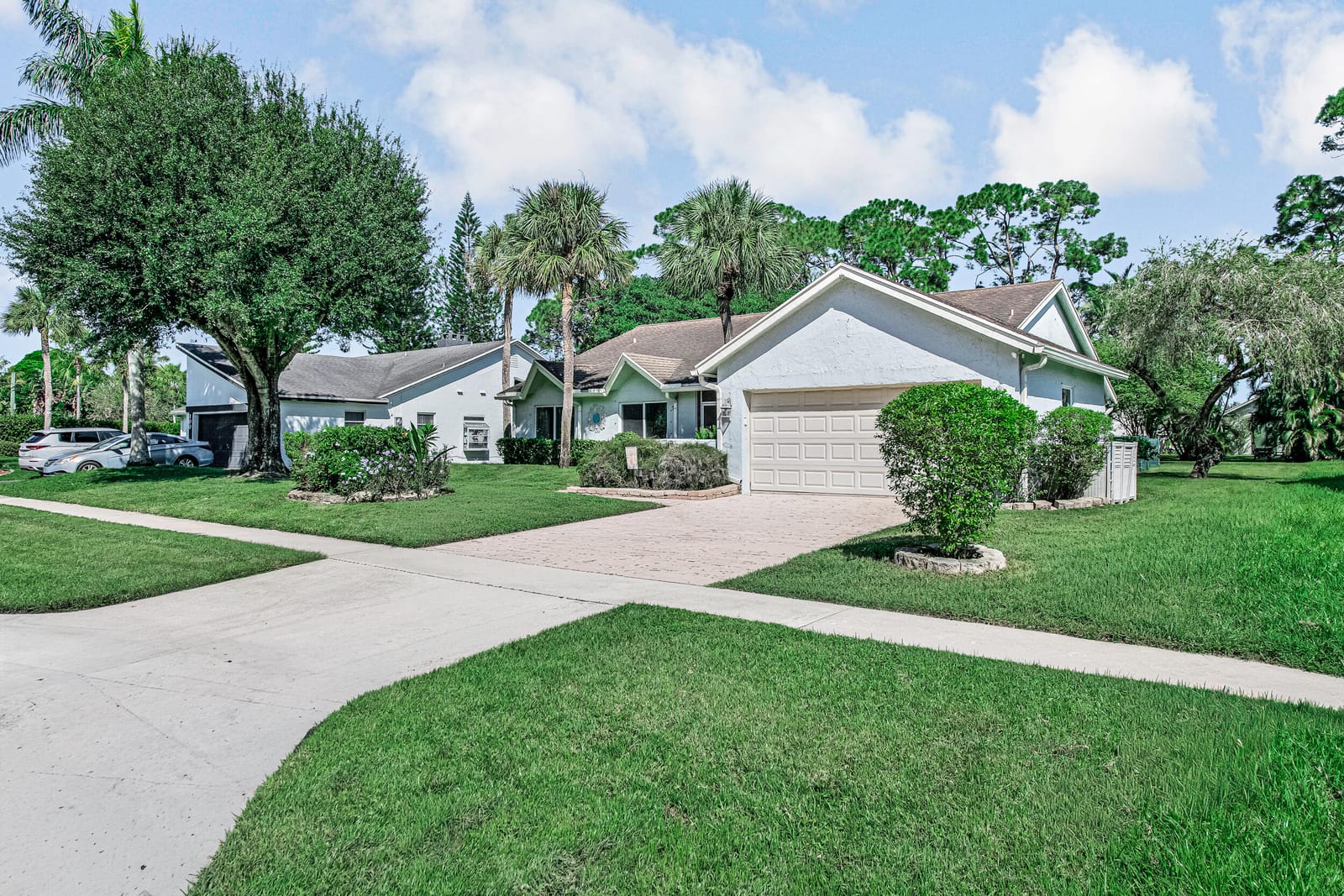 102 SEVILLA Avenue, Royal Palm Beach, FL 33411 photo 4