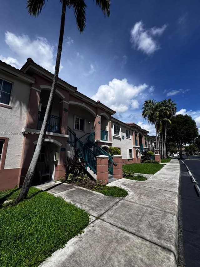2920 SE 12th Road 203-30, Homestead, FL 33035