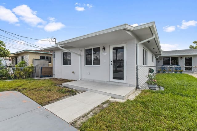3311 SW 90th Avenue 1, Miami, FL 33165