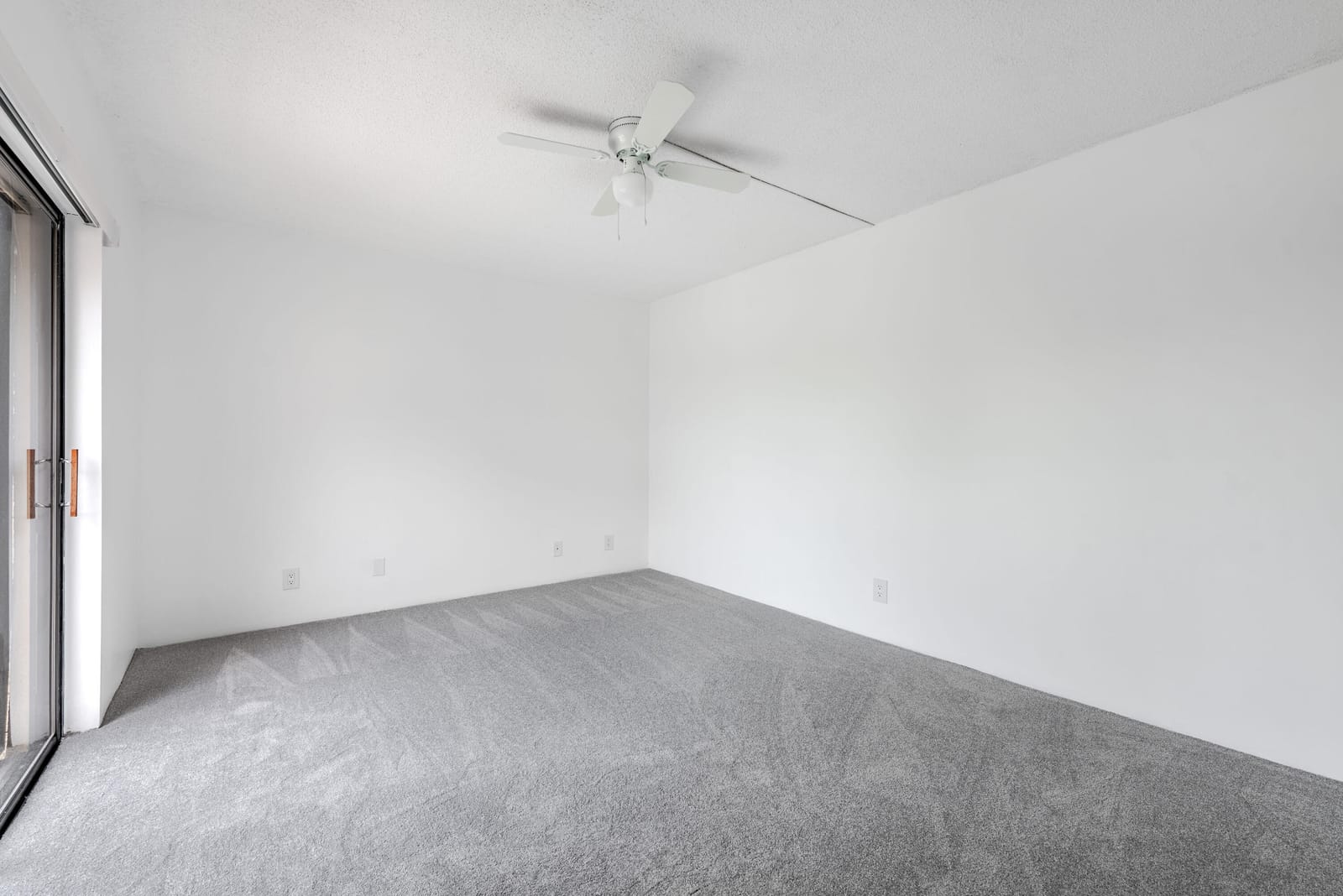 124 LAKE ARBOR Drive, Palm Springs, FL 33461 photo 16