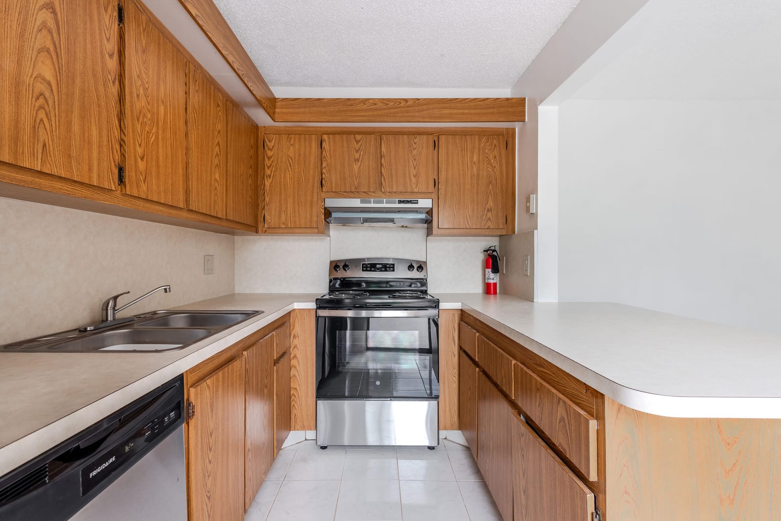 124 LAKE ARBOR Drive — photo 10