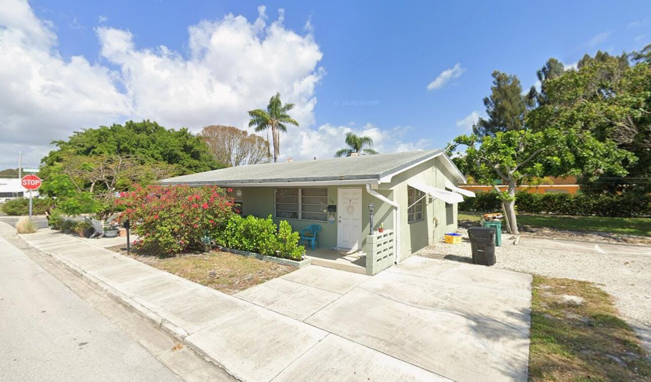 918 11TH Avenue N, Lake Worth Beach, FL 33460