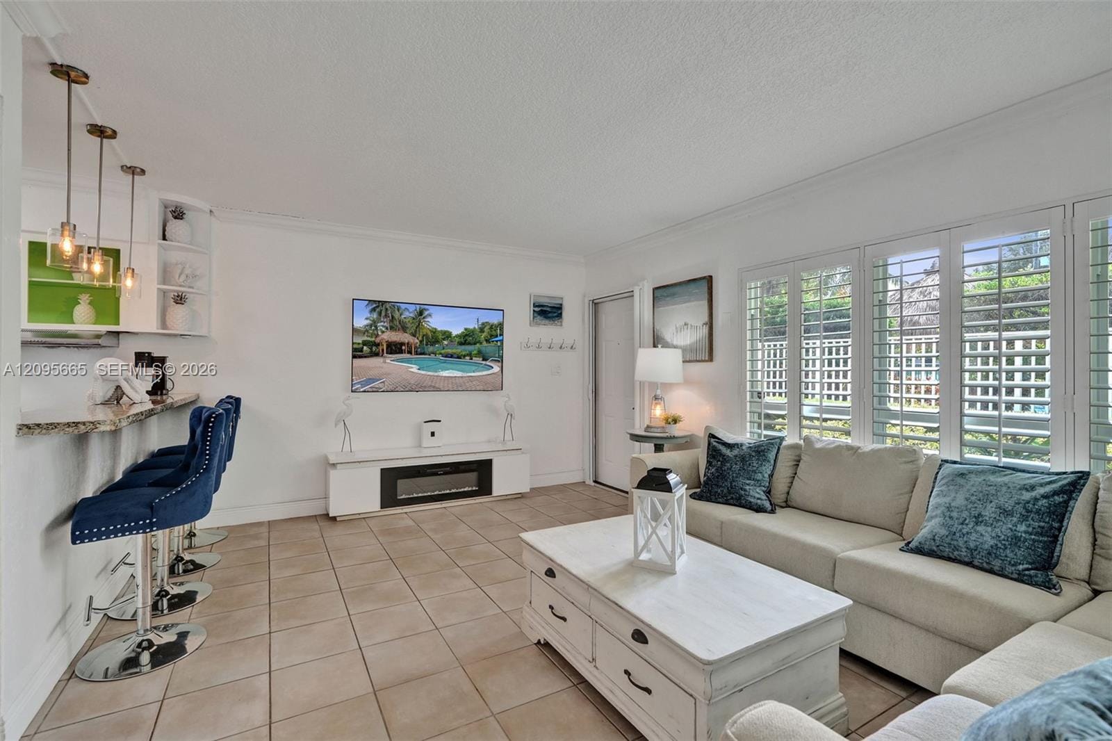 2124 NE 5th Avenue 107 — photo 10