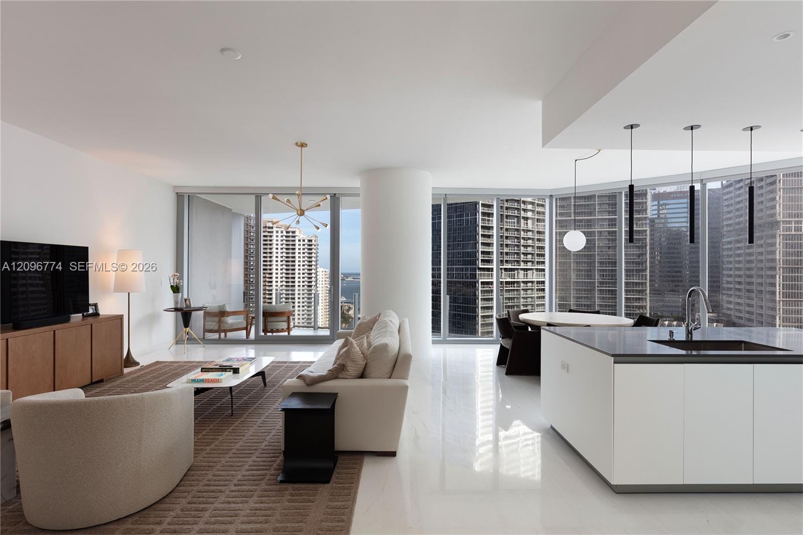 300 S Biscayne Blvd Way 2107, Miami, FL 33131 photo 4