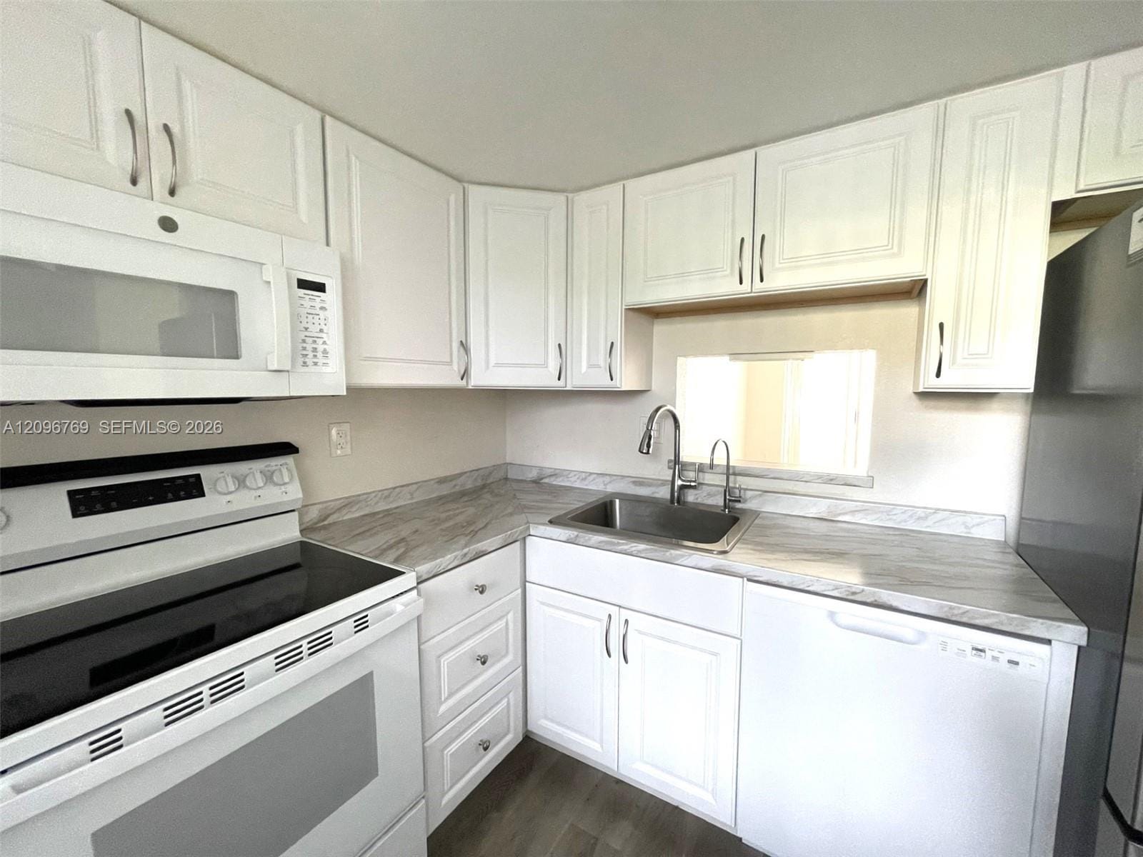 1 bedroom home for sale at 3099 48th, Lauderdale Lakes, FL 33313 — $1,450