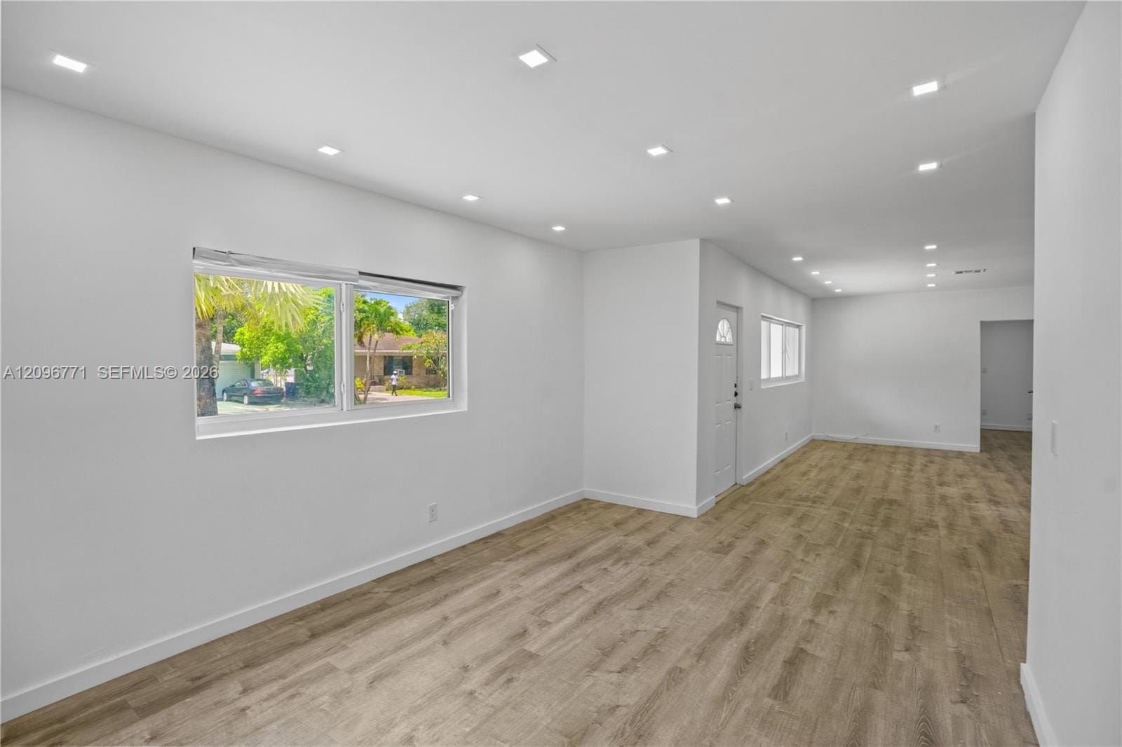 1081 NE 166th Street, North Miami Beach, FL 33162 photo 12