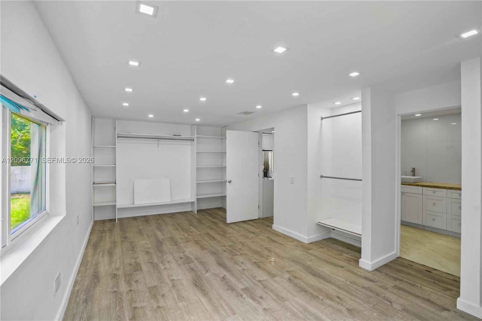 1081 NE 166th Street, North Miami Beach, FL 33162 photo 15