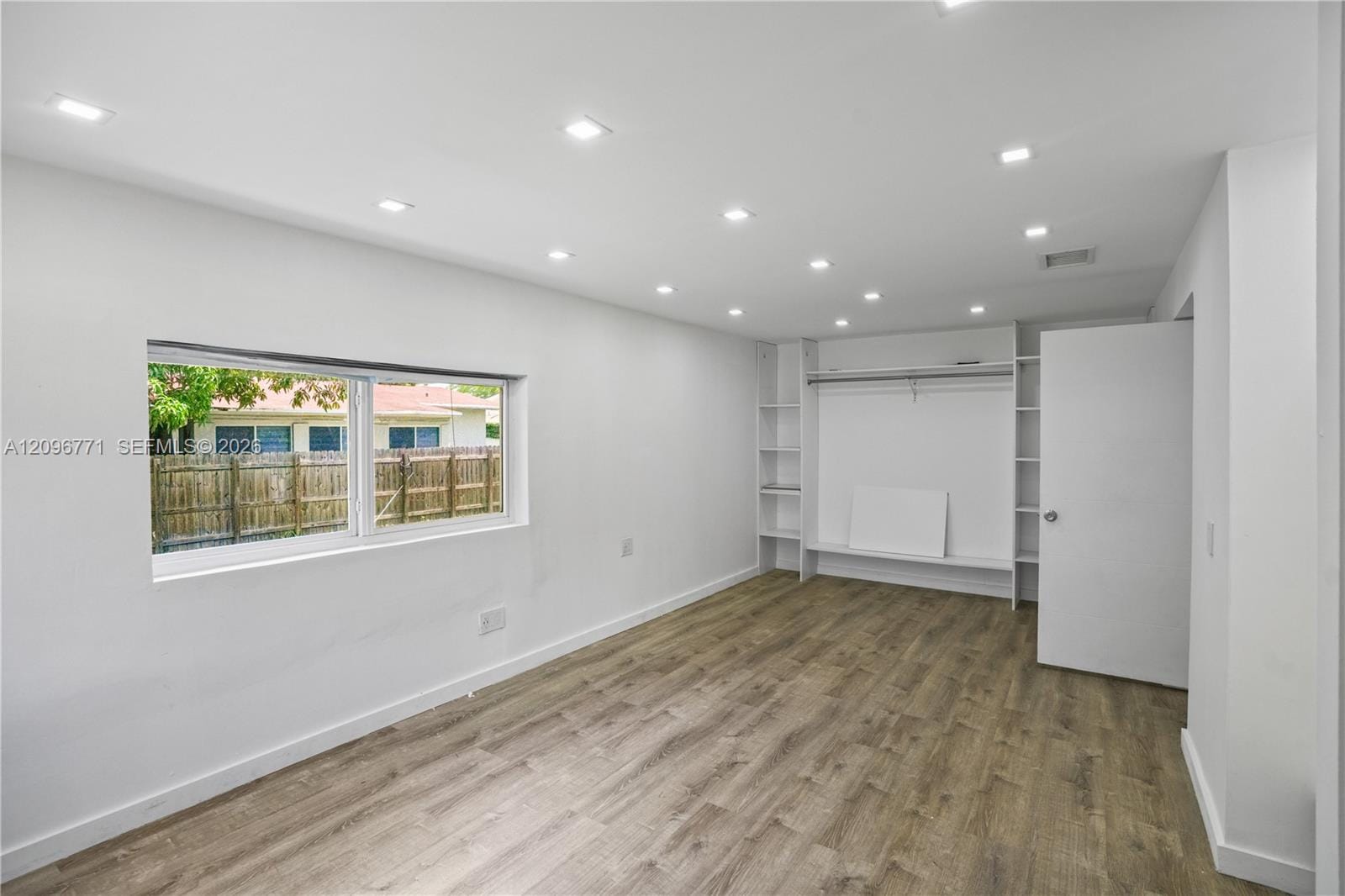1081 NE 166th Street, North Miami Beach, FL 33162 photo 16