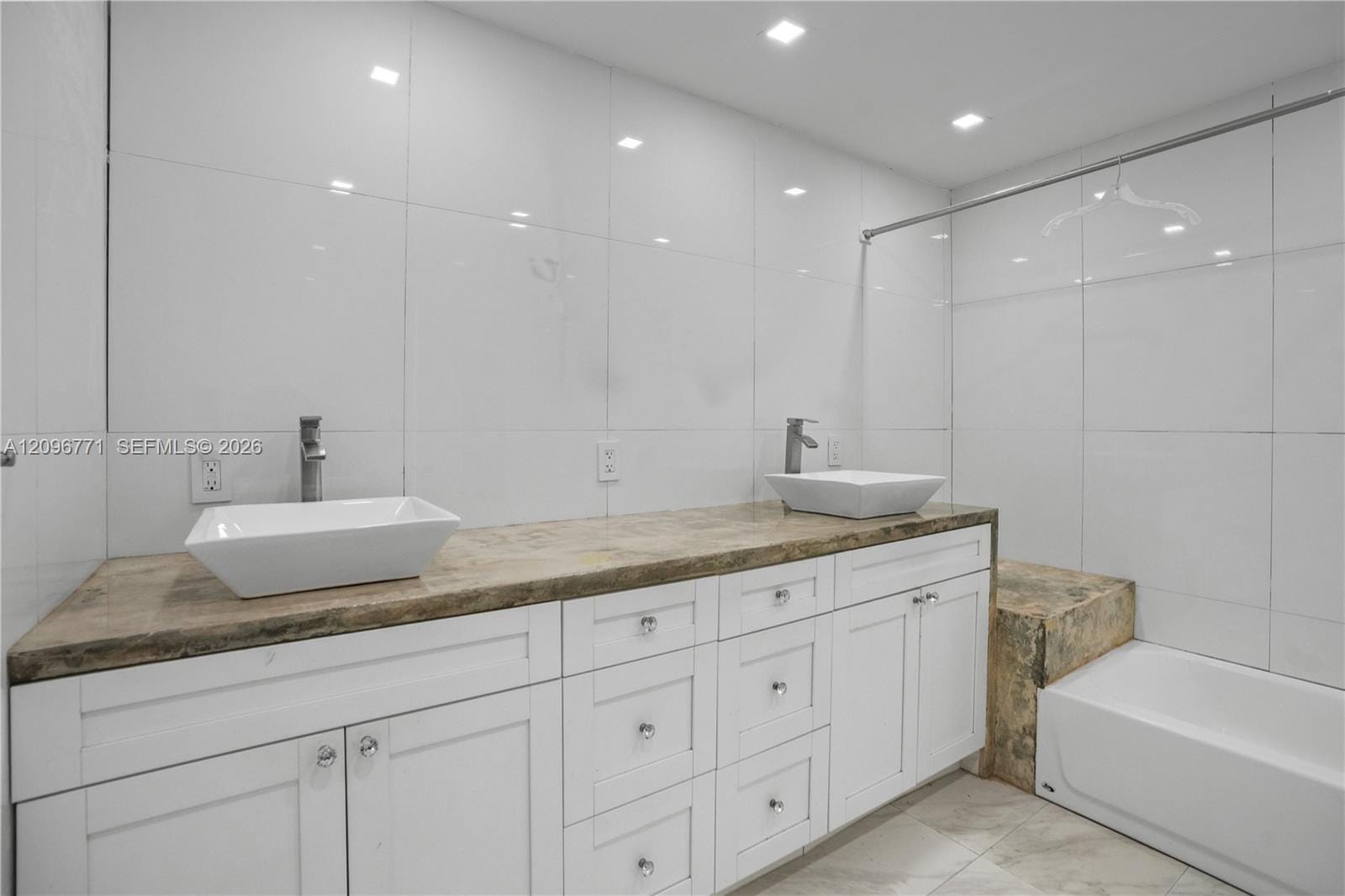 1081 NE 166th Street, North Miami Beach, FL 33162 photo 17