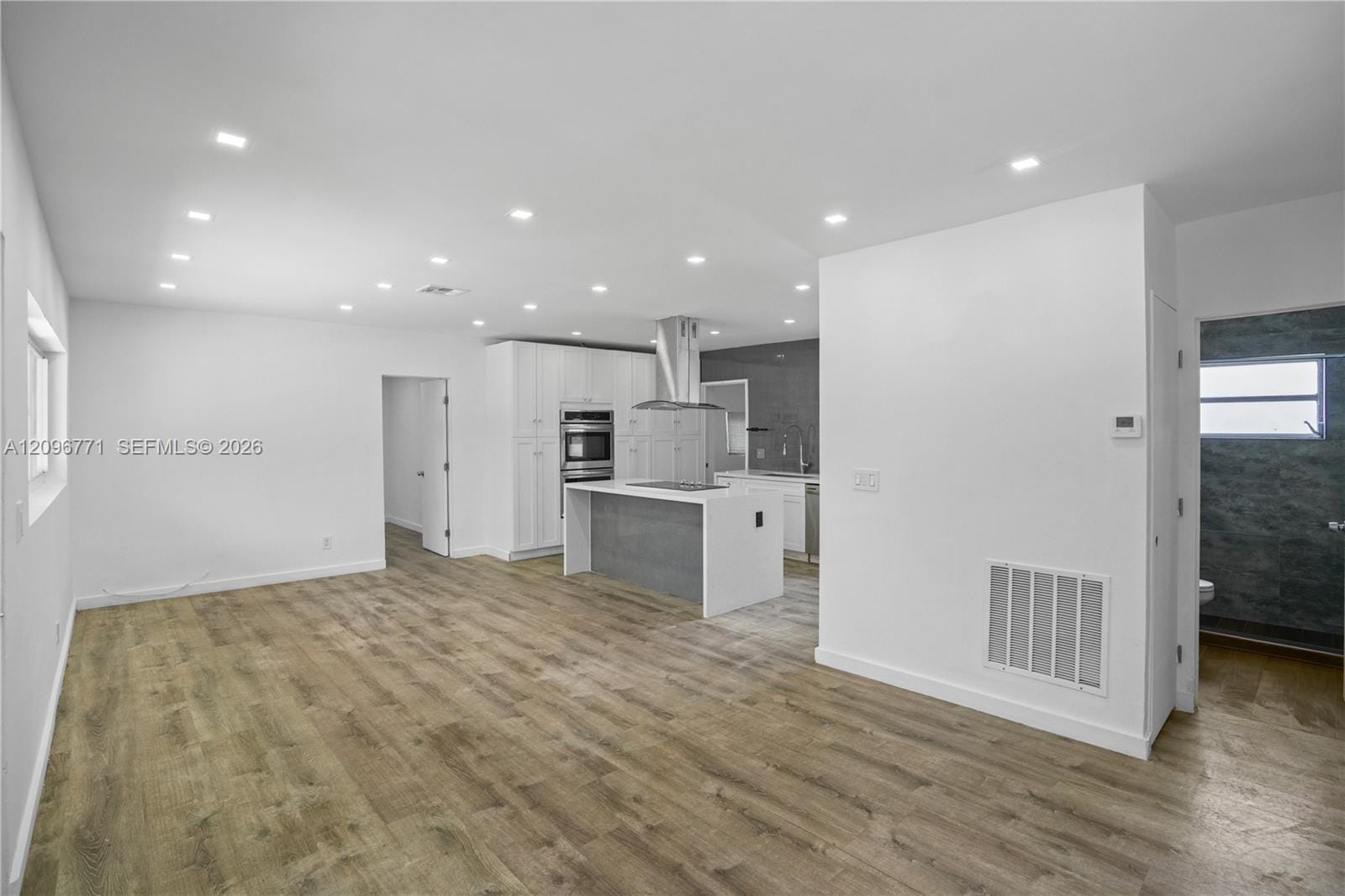 1081 NE 166th Street, North Miami Beach, FL 33162 photo 27