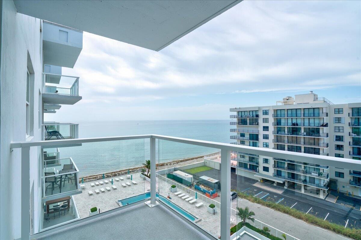 1 bedroom home for sale at 3450 Ocean, Palm Beach, FL 33480 — $449,900