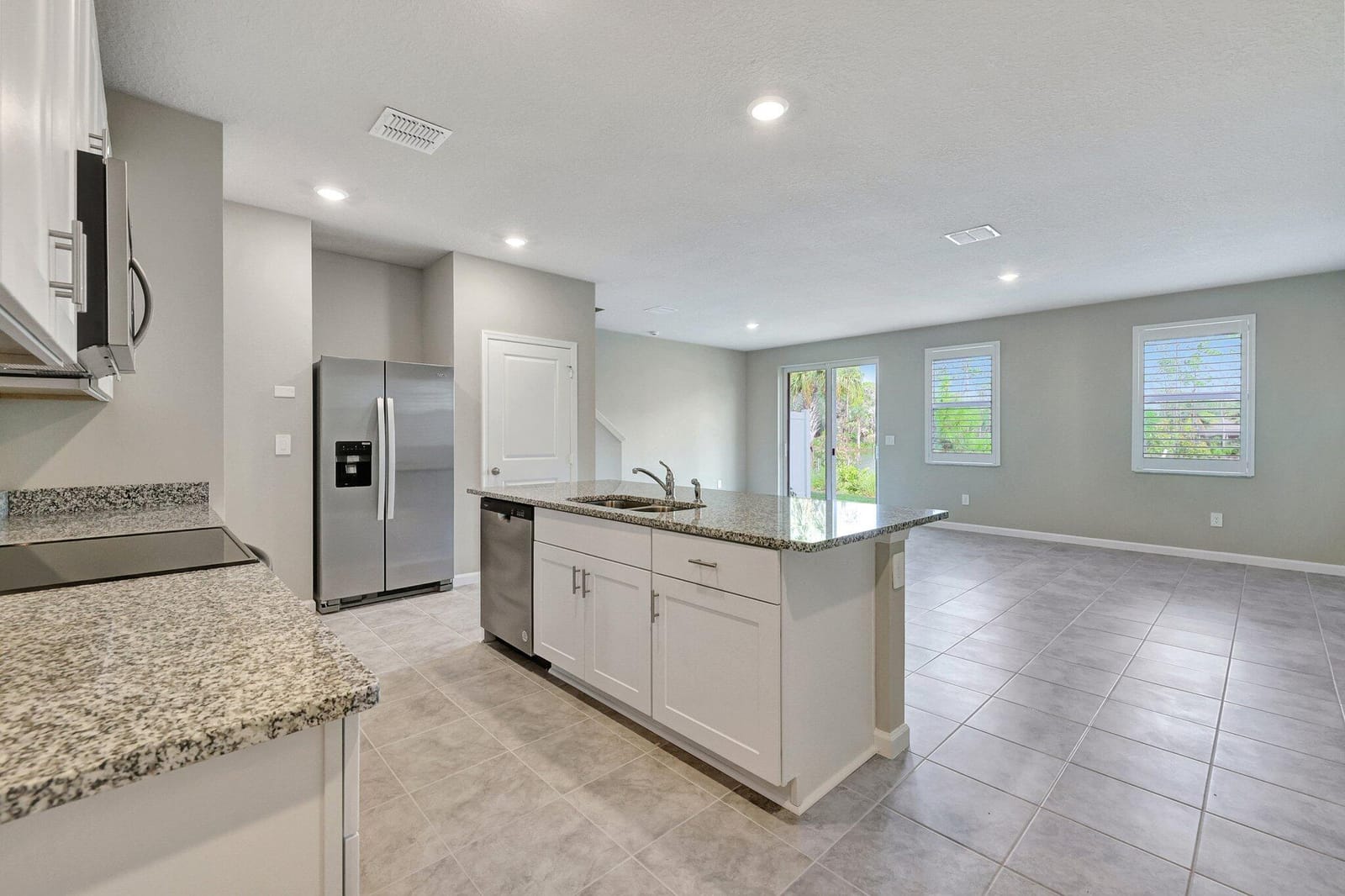5764 SE EDGEWATER Circle, Stuart, FL 34997