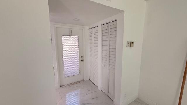9 WILLOWBROOK Lane 102 — photo 2