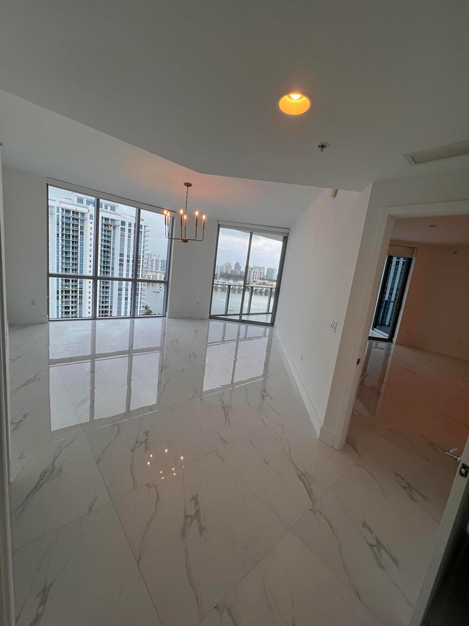 17111 BISCAYNE Boulevard 1903, North Miami Beach, FL 33160 photo 11