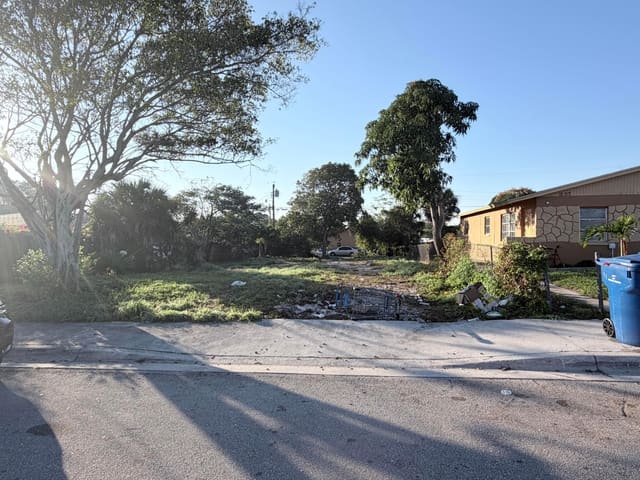 1149 W 34th Street, Riviera Beach, FL 33404