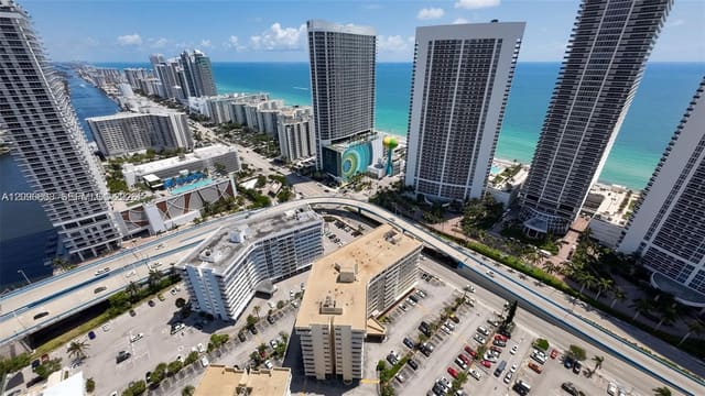 1825 S Ocean Drive 1004, Hallandale Beach, FL 33009
