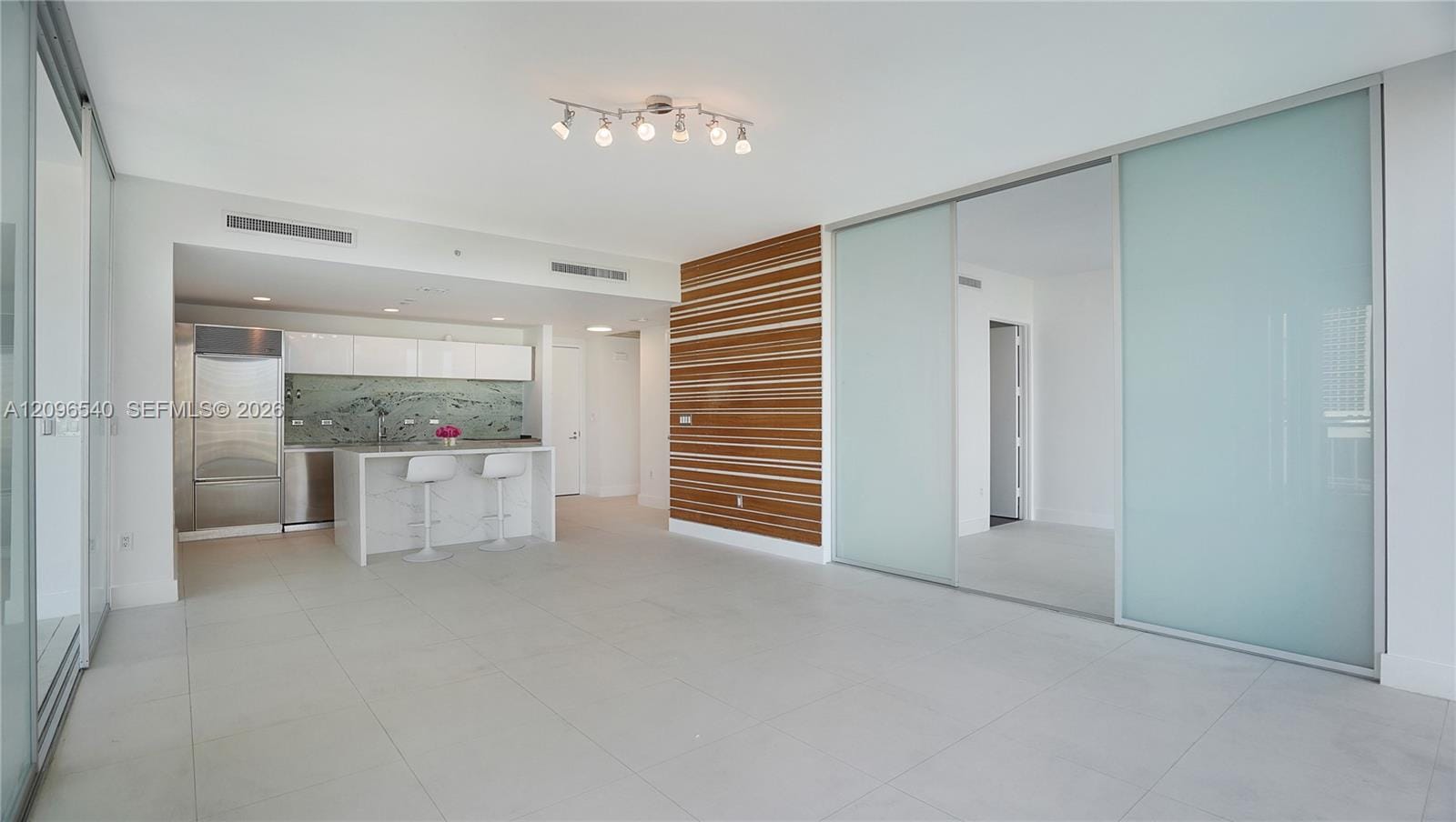 1040 Biscayne Boulevard 1206 — photo 5
