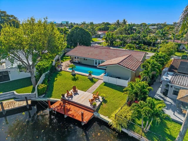 1485 NE 57th Street, Fort Lauderdale, FL 33334