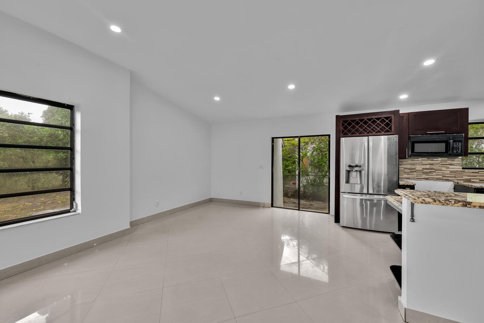 17551 NE 5th Avenue, North Miami Beach, FL 33162 photo 11