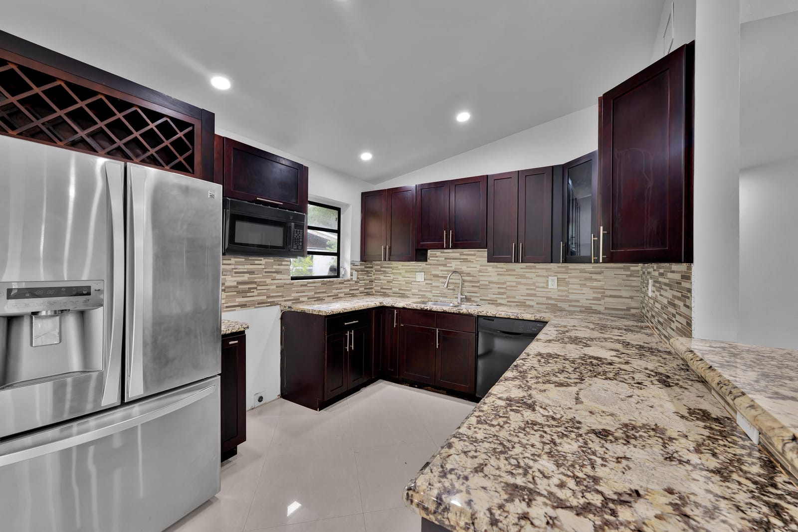 17551 NE 5th Avenue, North Miami Beach, FL 33162 photo 15
